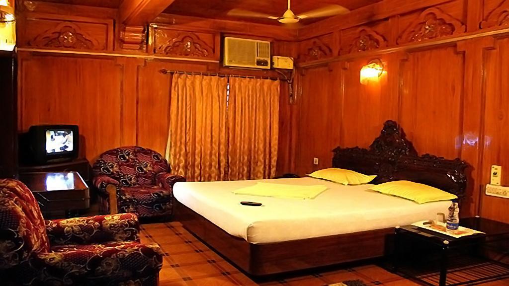 Kambam Hotel Sagar المظهر الخارجي الصورة
